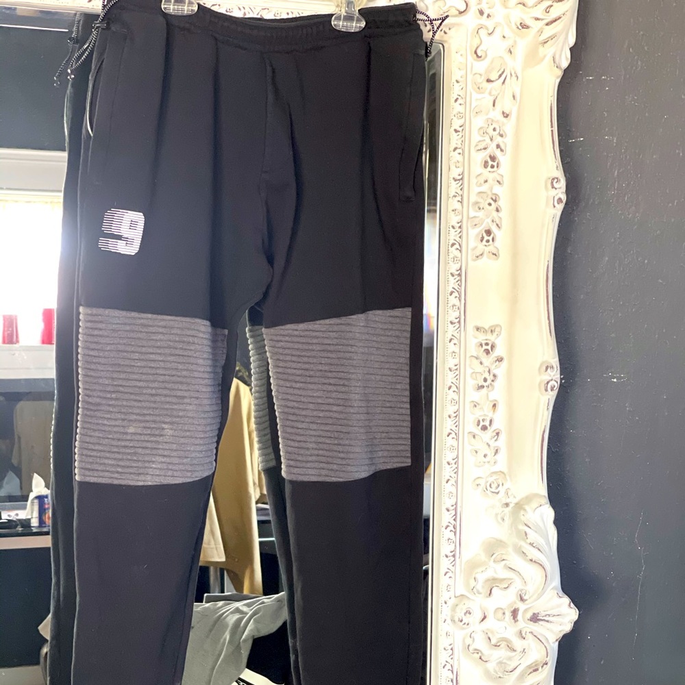 Pre-loved 9th hall sweats